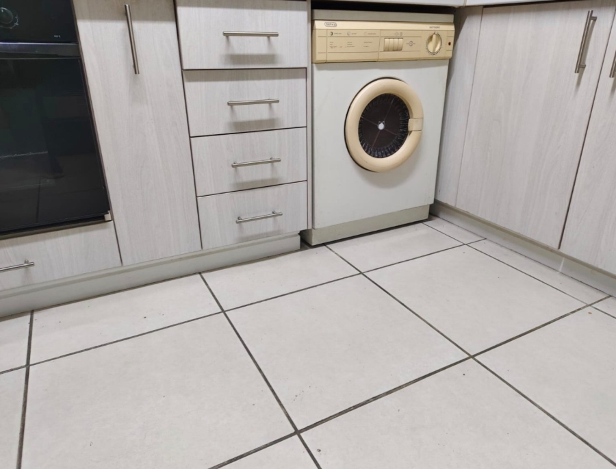 2 Bedroom Property for Sale in Groenkloof Retirement Village Western Cape